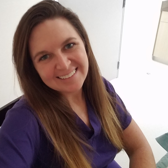 Meet your Posher, Jessica - Picture 2 of 6